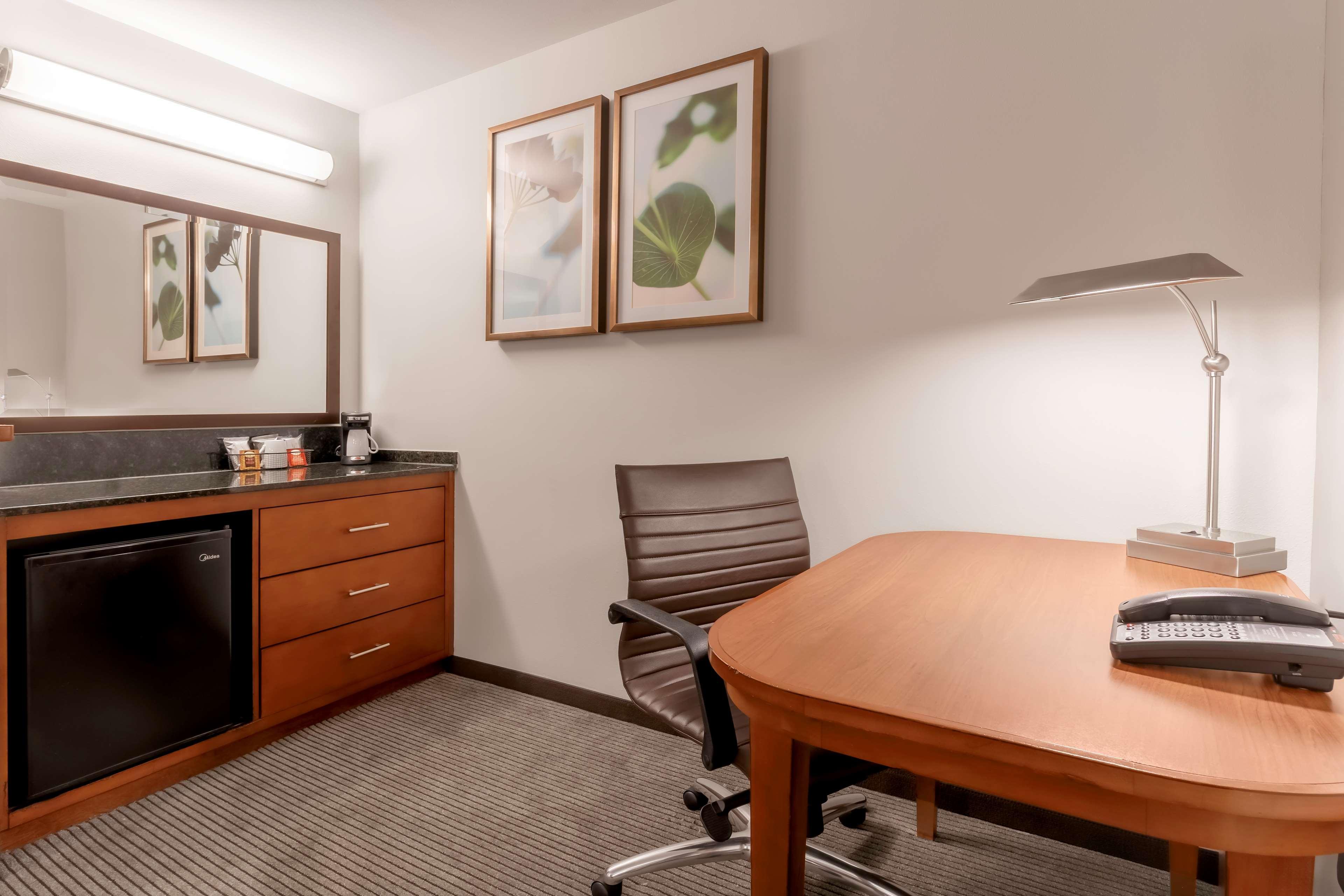 Hyatt Place Salt Lake City Airport Экстерьер фото